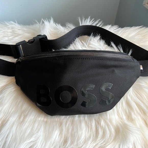 Hugo Boss belt bag - Picture 1 of 7